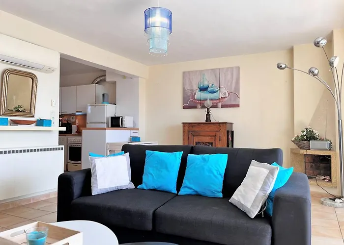 2 Pieces Climatise Avec Parking Proche - Fr-1-251-463 Apartmán *