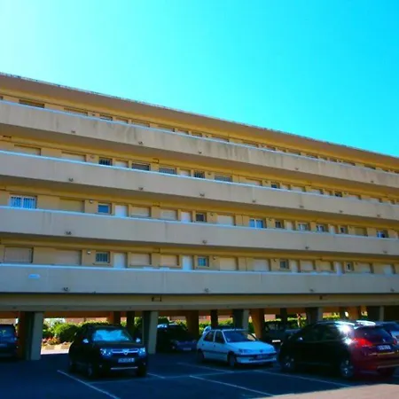 2 Pièces Climatisé Avec Parking Proche - Fr-1-251-463