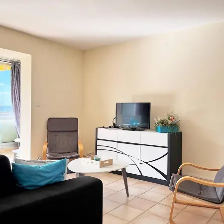 2 Pieces Climatise Avec Parking Proche - Fr-1-251-463 Apartment *