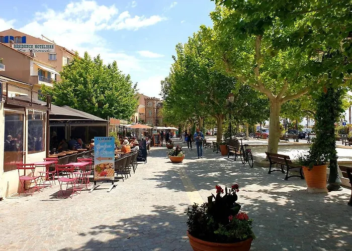 Lägenhet 2 Pieces Climatise Avec Parking Proche - Fr-1-251-463